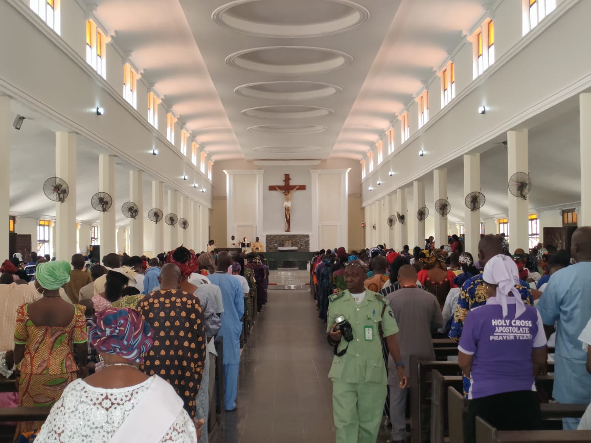 Tight security as Owo church reopens after terror attack, Bishop lambasts Govt