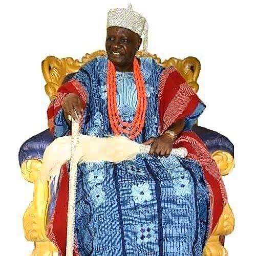 Adeyeri felicitates Olubaka of Oka at 80