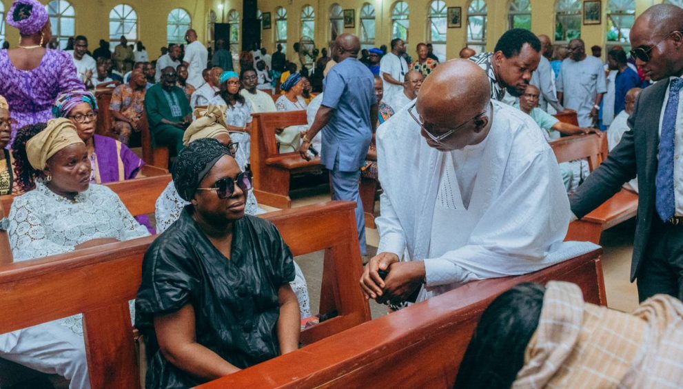 Gov. Aiyedatiwa bids Akintelure farewell, praises his exemplary life