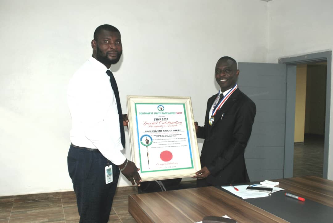 Again, SMU VC, Prof. Gbore bags SWYP award