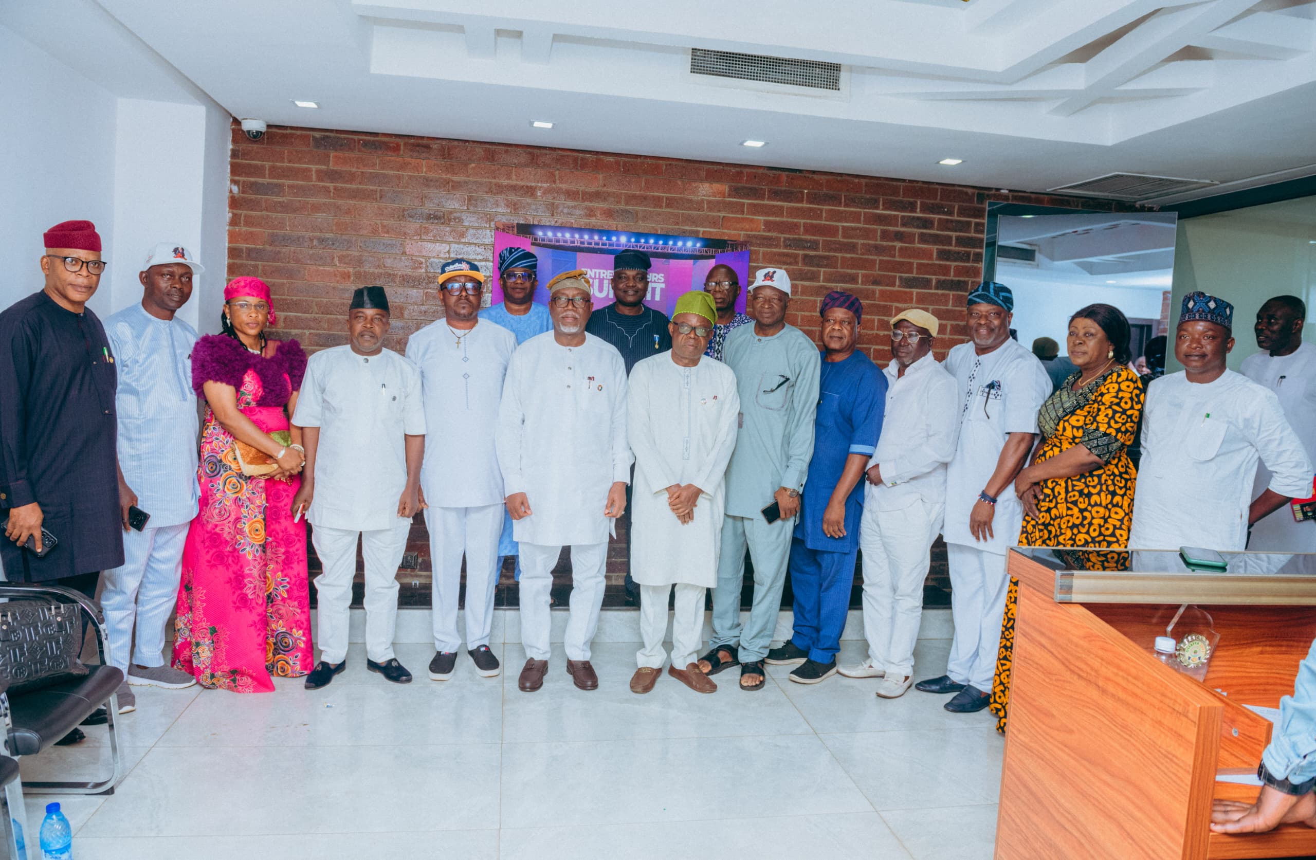 Ex council chairmen in Ondo State declares support for Aiyedatiwa