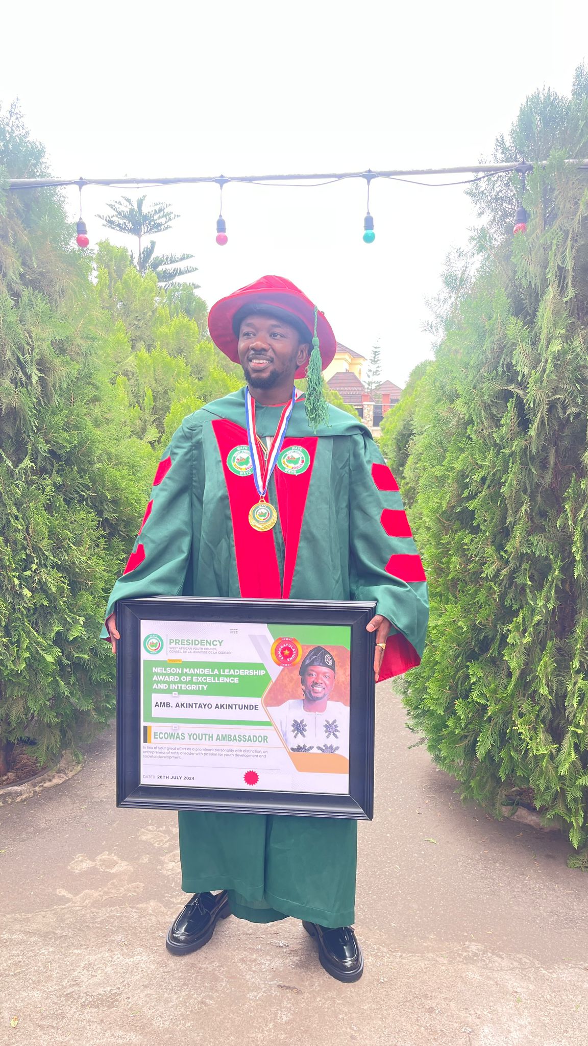 Ondo Philanthropist, Akintayo Akintunde bags award of excellence