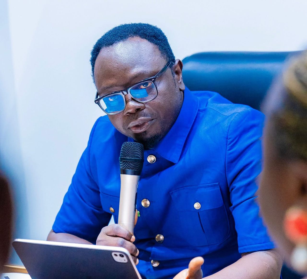 Group passes vote of confidence on Youth minister